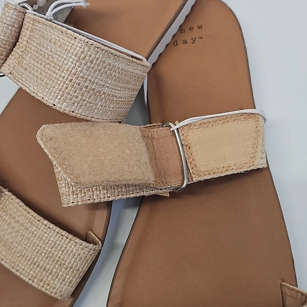 A New Day Tan Weave Slide Sandals w 2 Thick Velcro Straps Tread Bottoms‎ Sz:11